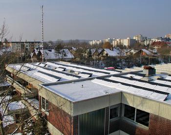 Photovoltaikanlage auf dem Dach der Feuerwehr Dietzenbach