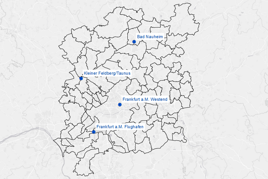 Karte des Gebietes der Regionalverbandes mit der Umgrenzung der Kommunen und der Verortung von vier Wetterstationen: Bad Nauheim, Kleiner Feldberg/Taunus, Frankfurt am Main Westend, Frankfuer am Main Flughafen.